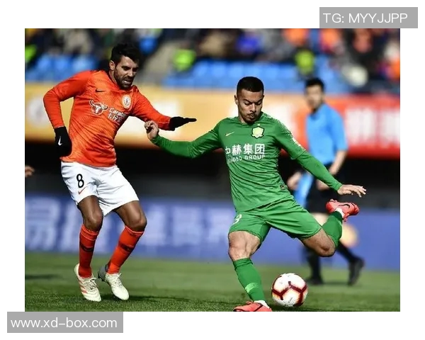 广州足球队以64分领跑钻石联赛积分榜展现强劲实力